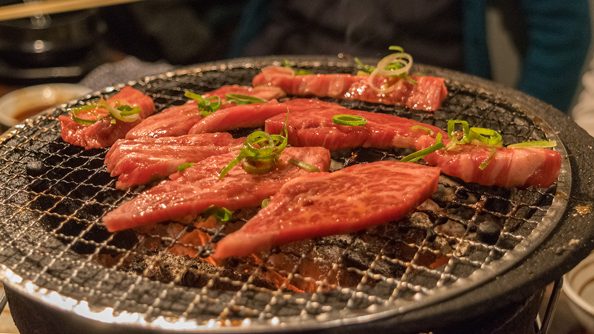万両@大阪の焼肉がとにかく旨かった。5,000円でお釣りがくるのに、腹一杯楽しめた！